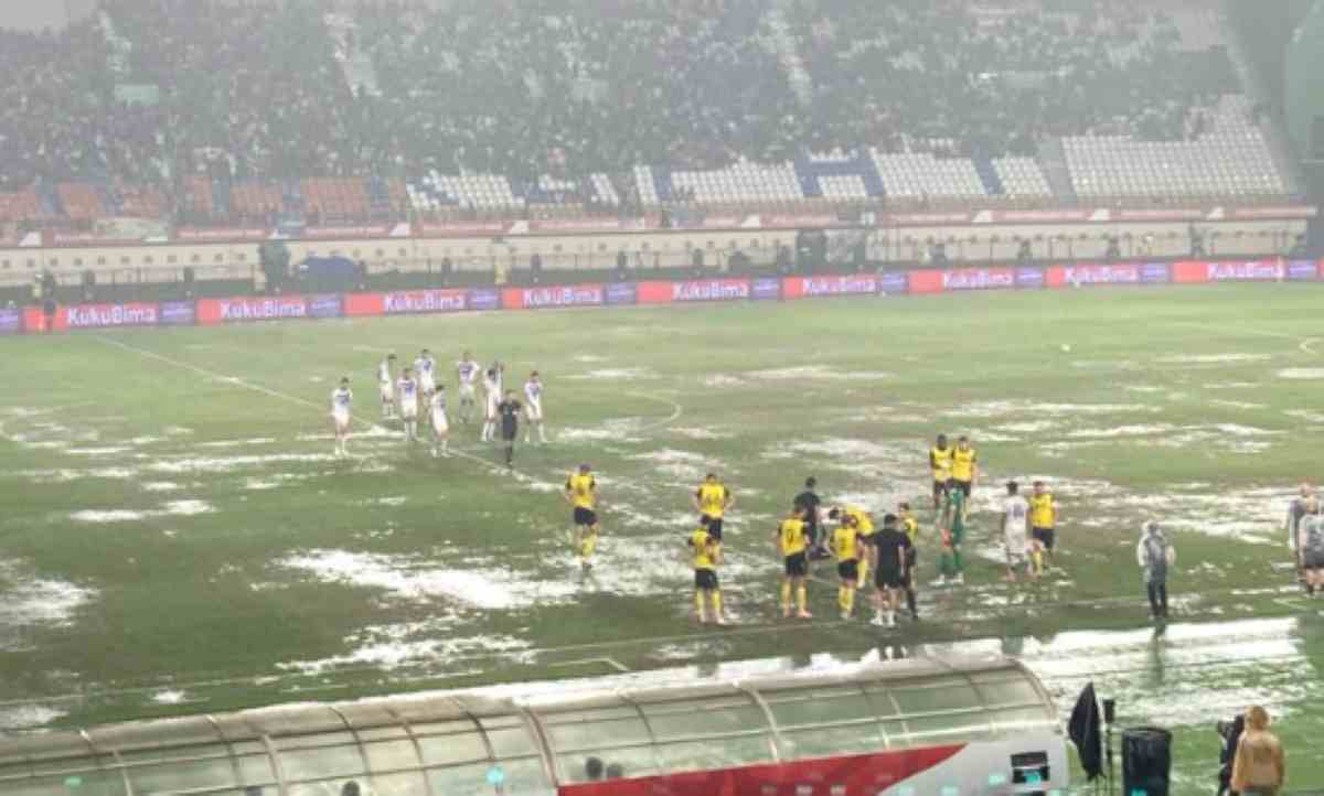 Only 10 players reinforced, Port FC Champion! Defeat Oxford United 1-2