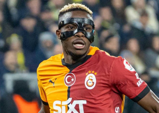 Victor Osimhen soon joined the new club, Manchester United Bible fingers