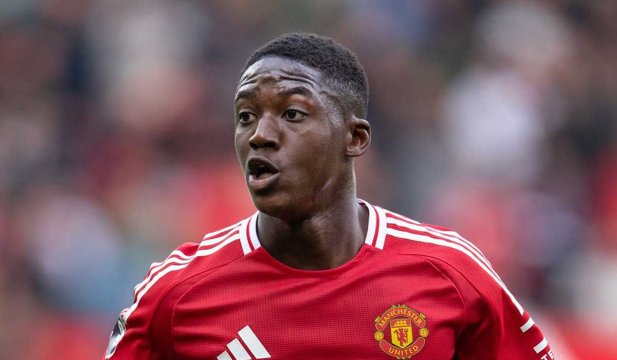 The 10 best defensive midfielders are available in the transfer market, including Kobbie Mainoo