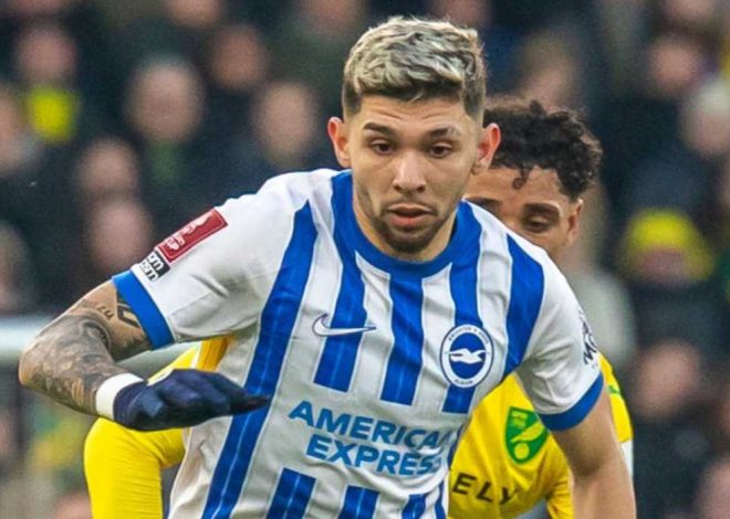 Transfer Julio Ensico is threatened to be canceled when the owner of Chelsea, Blueco, find a big problem