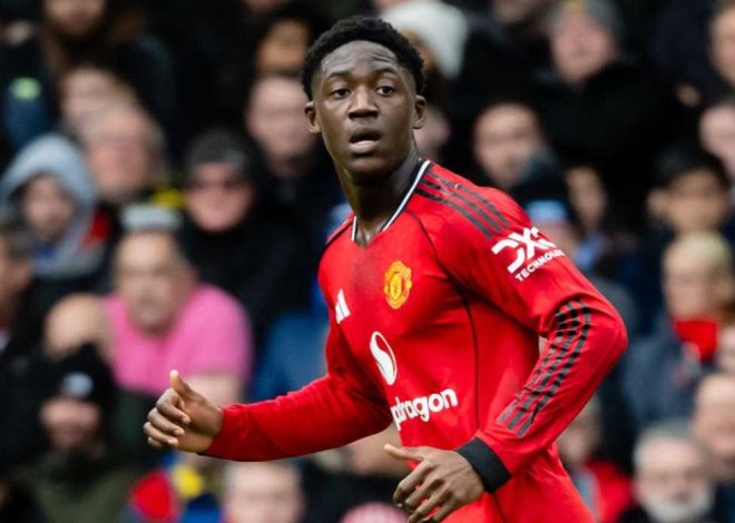 Mainoo Will Not Defect to Chelsea, Carrick Changes Manchester United Transfer Direction