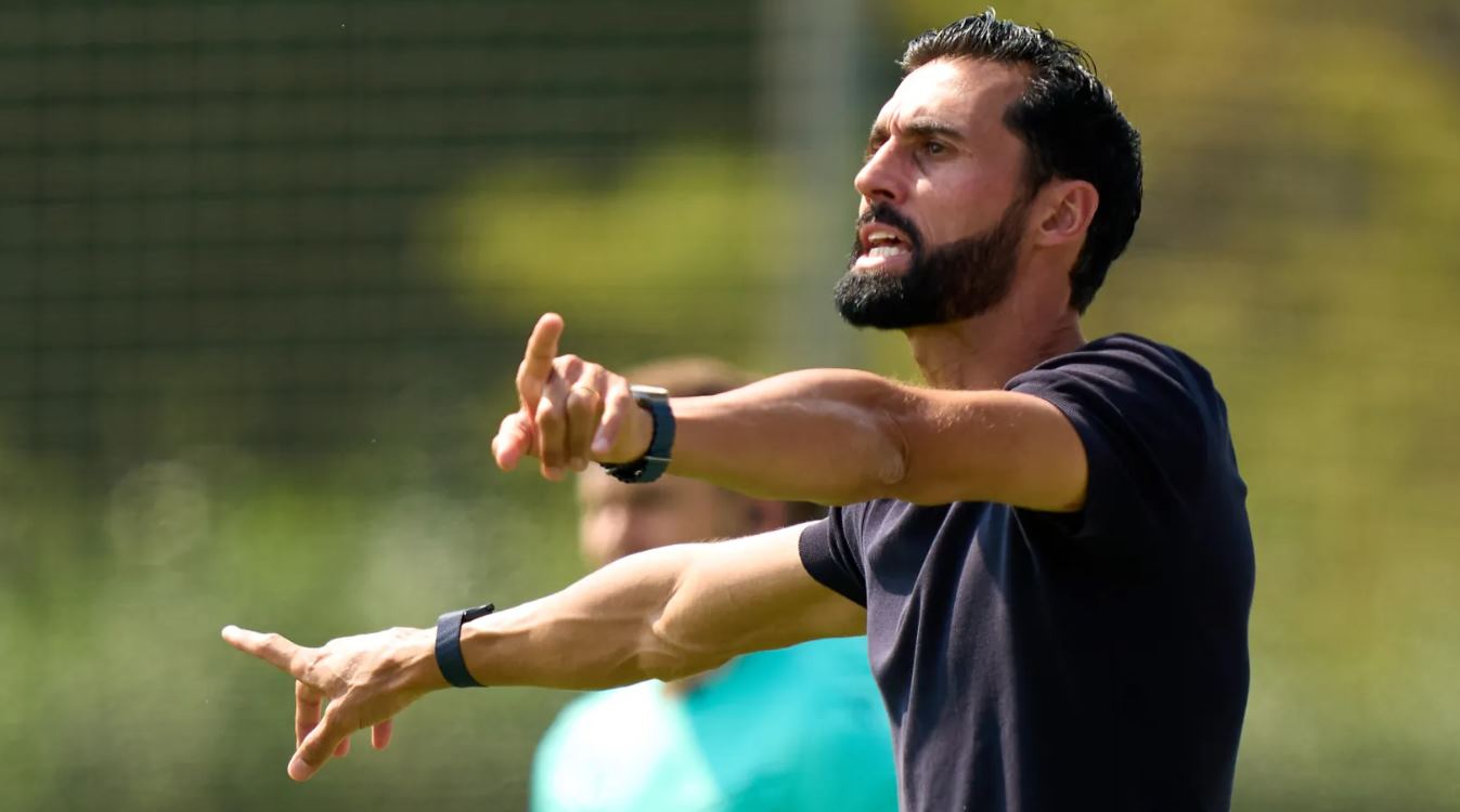 How great is Alvaro Arbeloa? From Bernabeu to Castilla, move up a class to replace Xabi Alonso