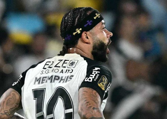 Former Red Devils Failed Striker Becomes Liverpool’s Surprise Transfer Target to Replace Isak