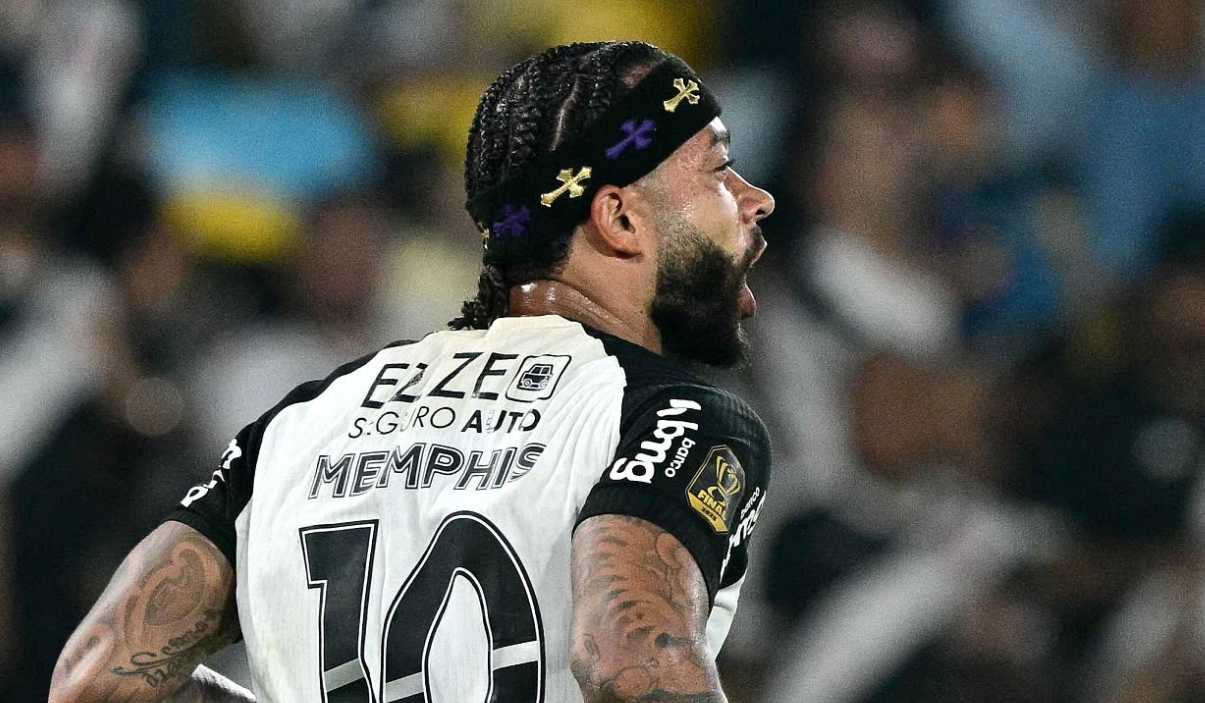 Former Red Devils Failed Striker Becomes Liverpool’s Surprise Transfer Target to Replace Isak