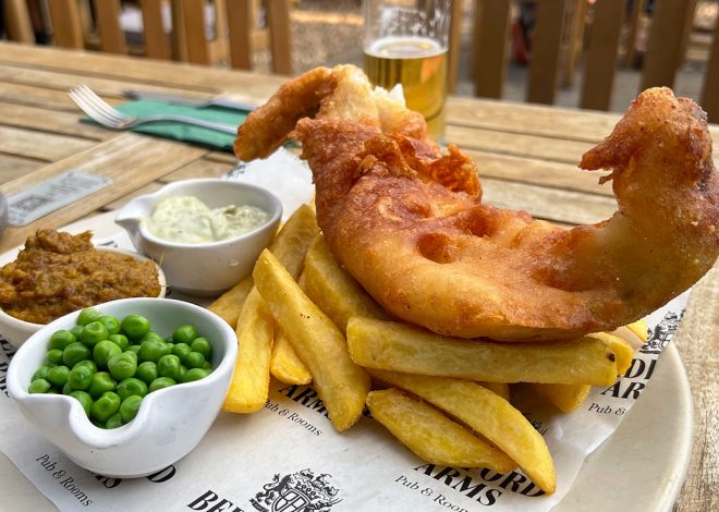 What to Eat in London: 10 British Foods Every Visitor Should Try First