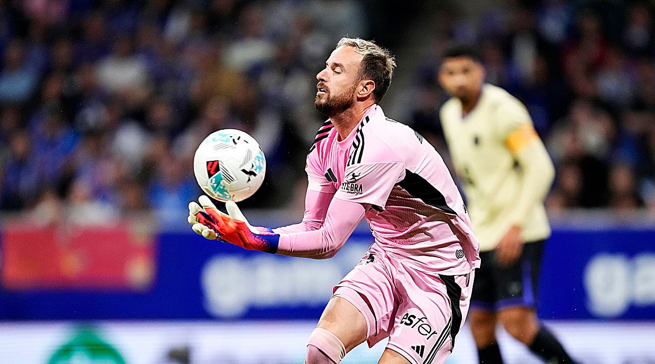 West Ham Enter Aaron Escandell’s Name on Transfer Market Target List