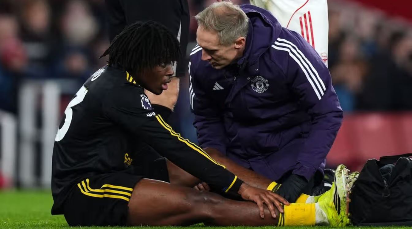 Manchester United Faces Consistency-Determining Match Without Two Stars!