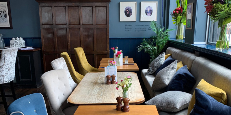 Best Pubs in Chelsea- King’s Road Pub Crawl London